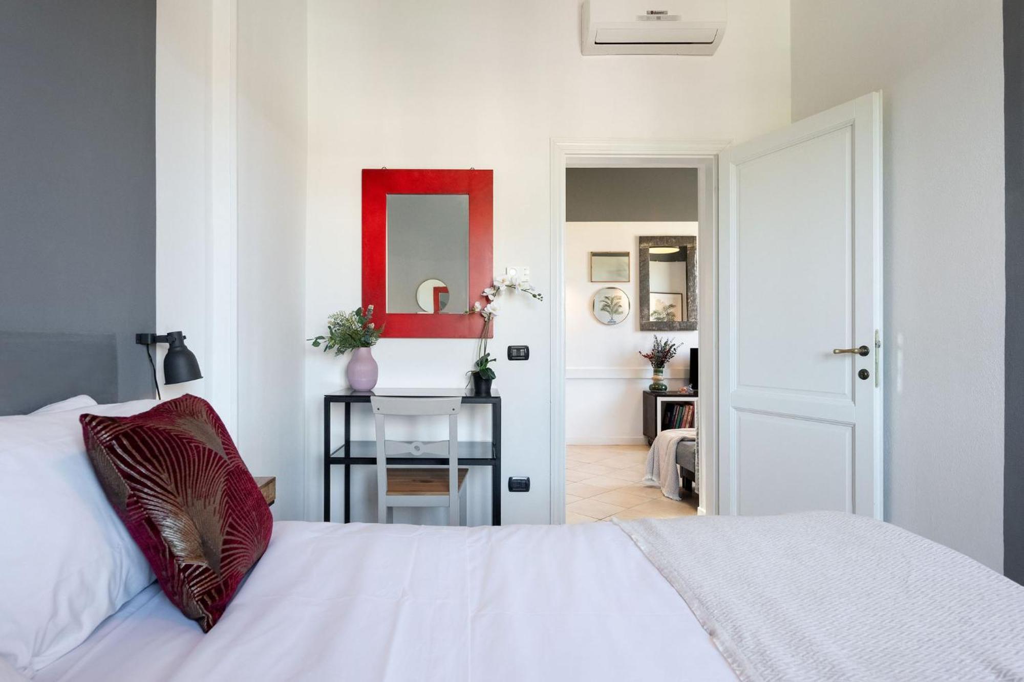 Via Lorenzo Di Credi 3 - Grazioso Con Vista, In Piazza Alberti Vicino Stadio, Nelson Mandela Forum E Con Parcheggio Di Fronte - Charming Apartamento